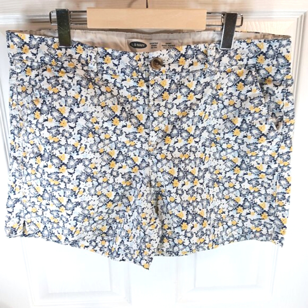 Old Navy Floral Print Shorts in White, Yellow & Navy